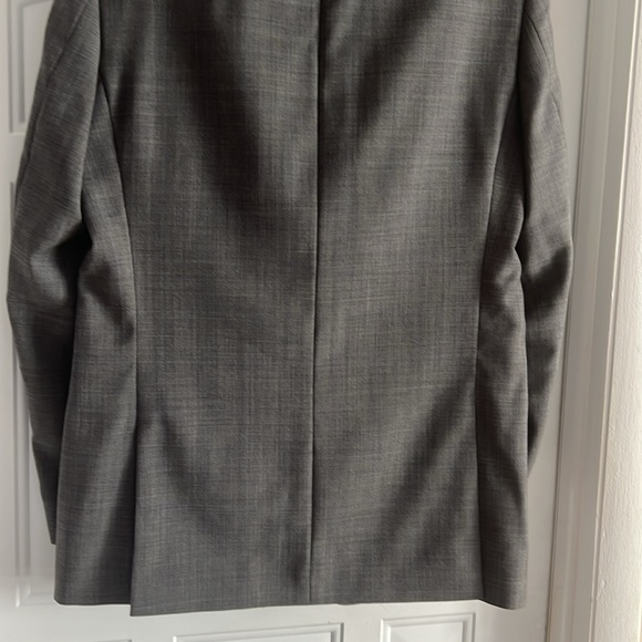 Men’s sport coat. Gently worn. Beautiful - Picture 4 of 4